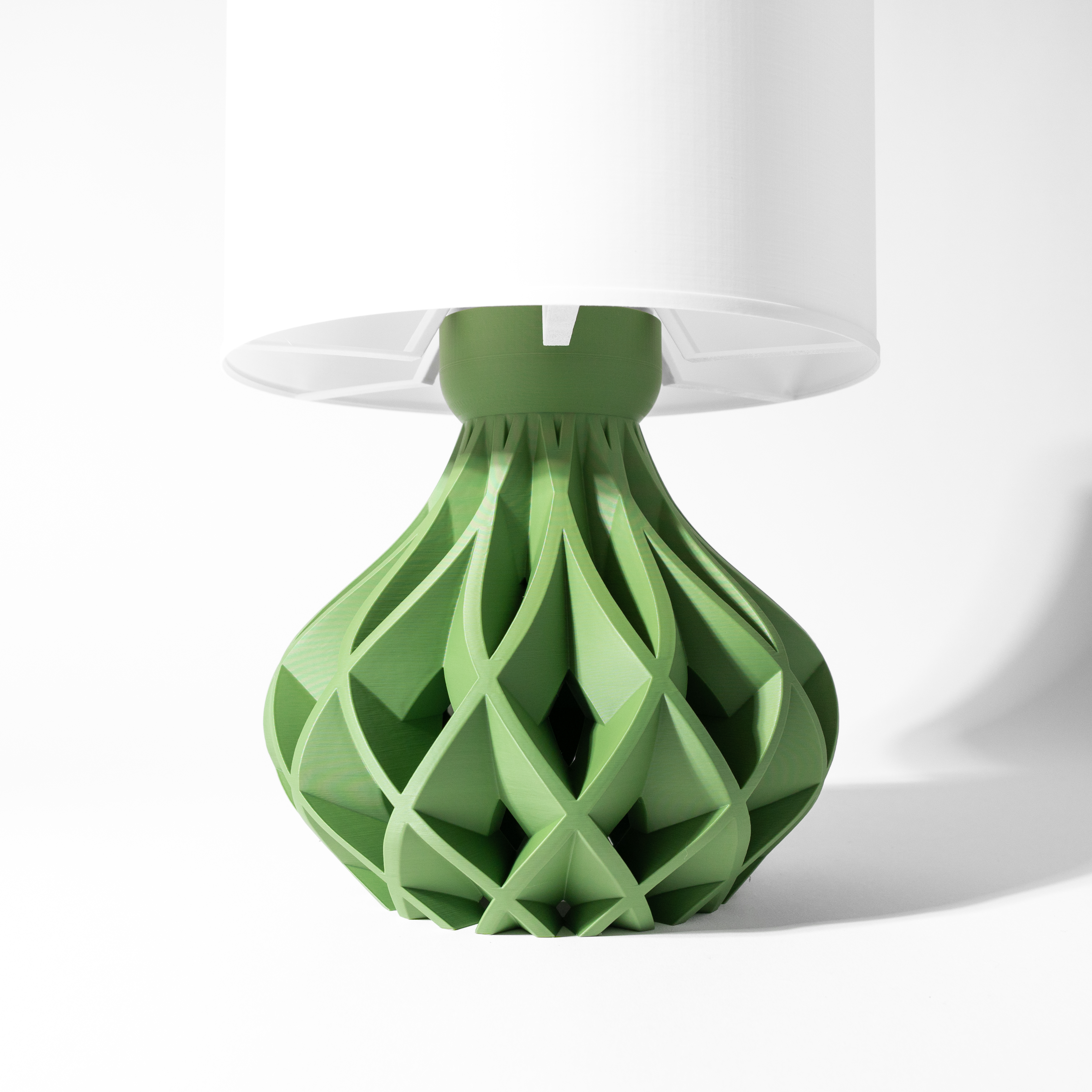 Avio Lamp – Modern 3D Printed Table Lamp