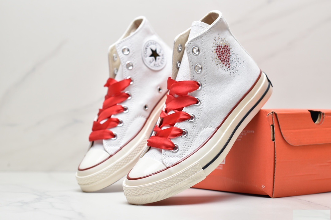 Converse Chuck Taylor All Star 1970s “Rhinestone Heart” 162056C