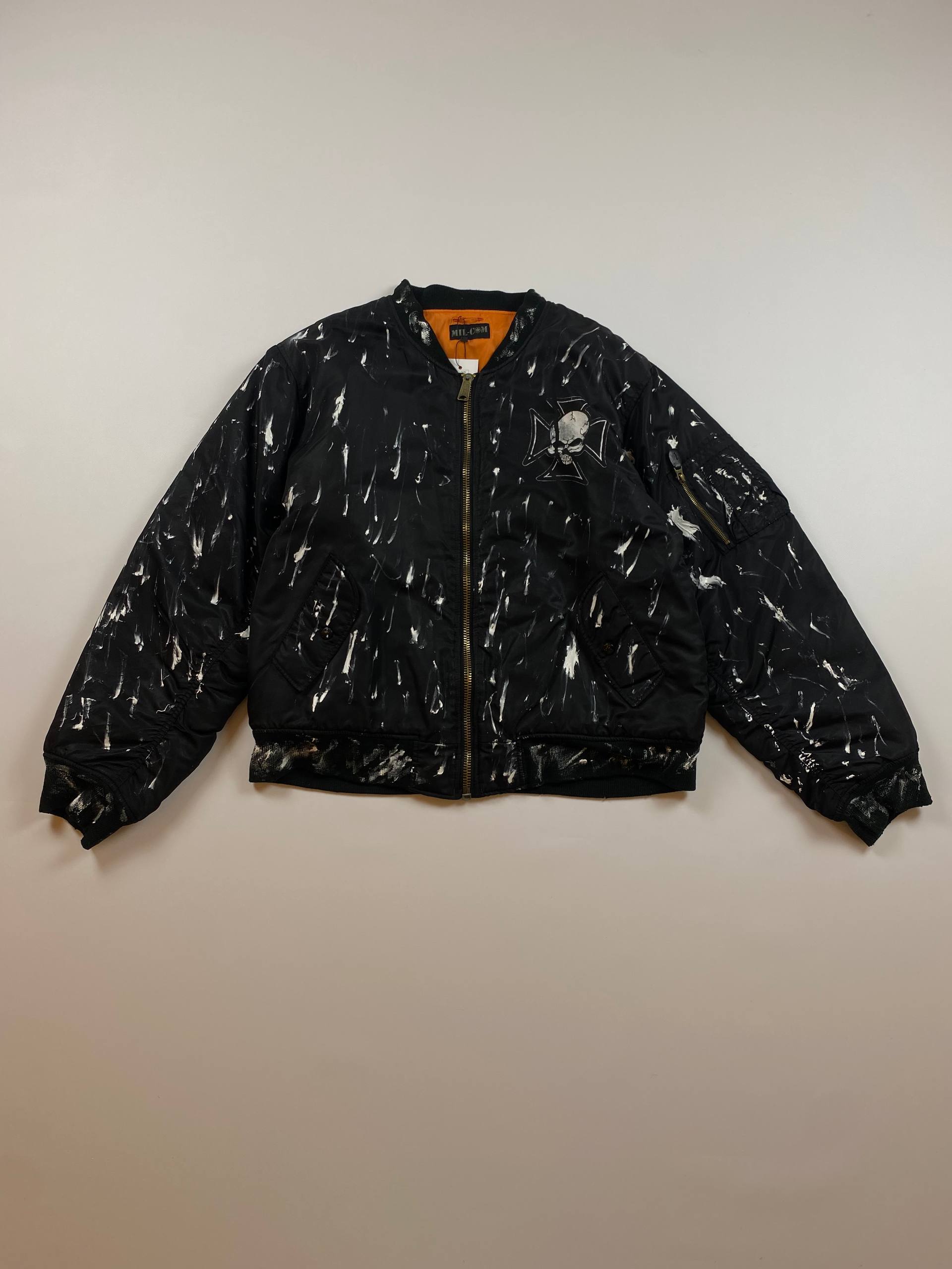 Бомбер з хрестом