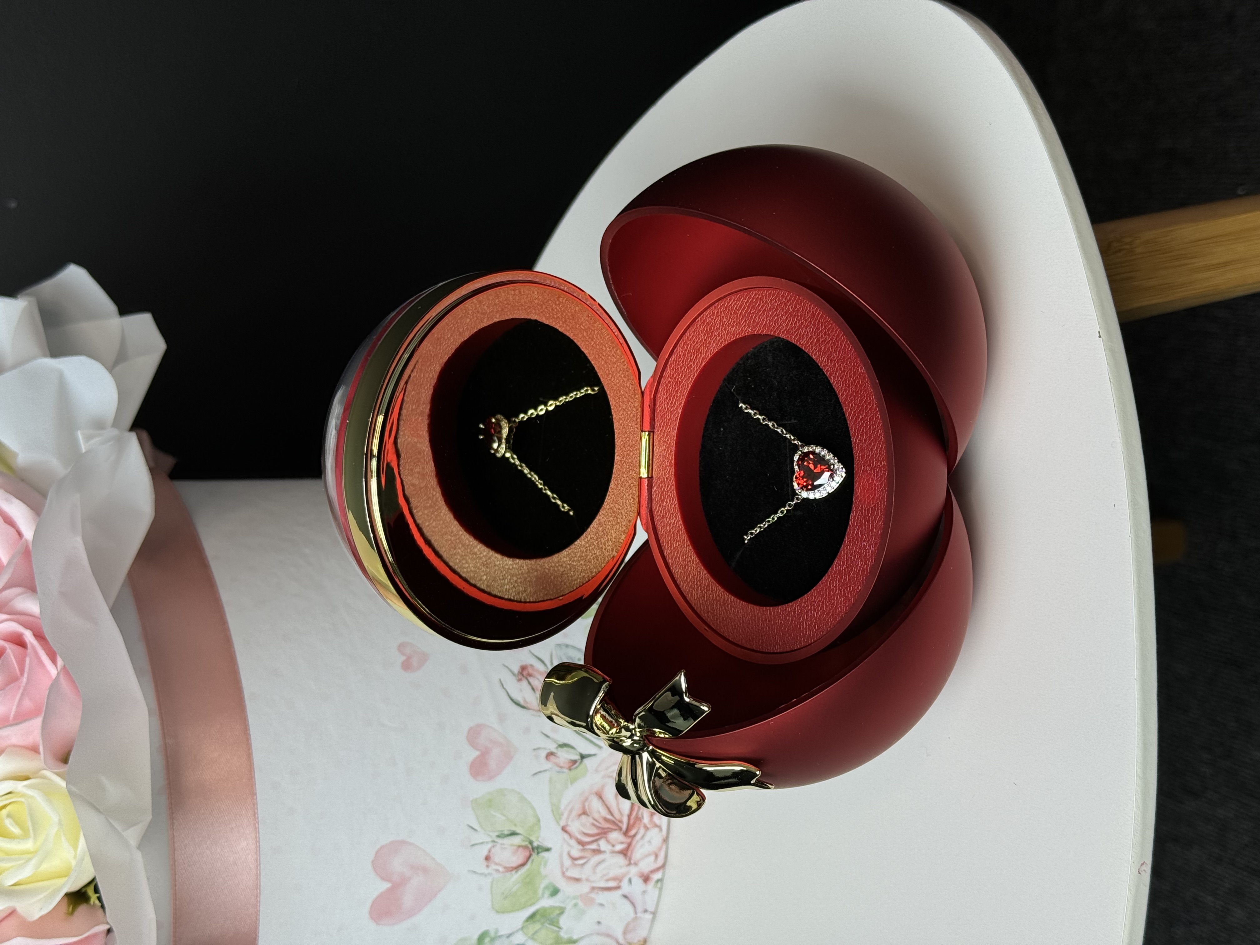 Червона скриня-куля❤️