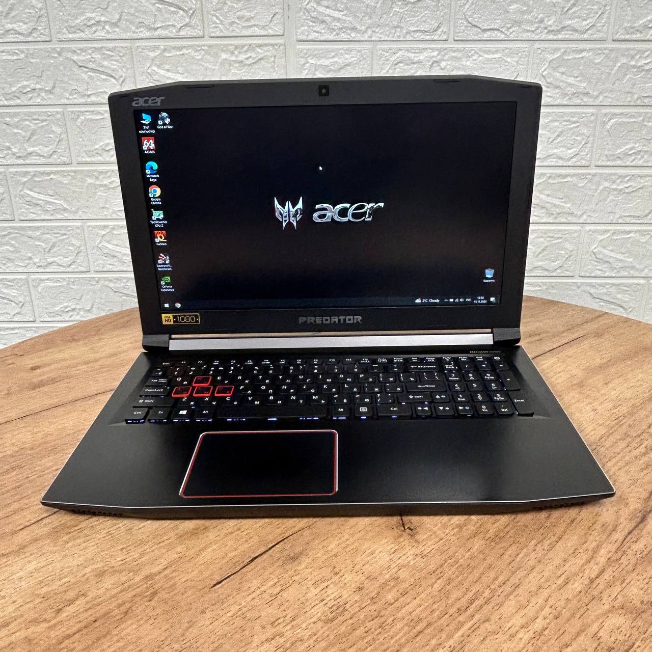 Acer Predator Helios G3-571  (SSD 256GB)