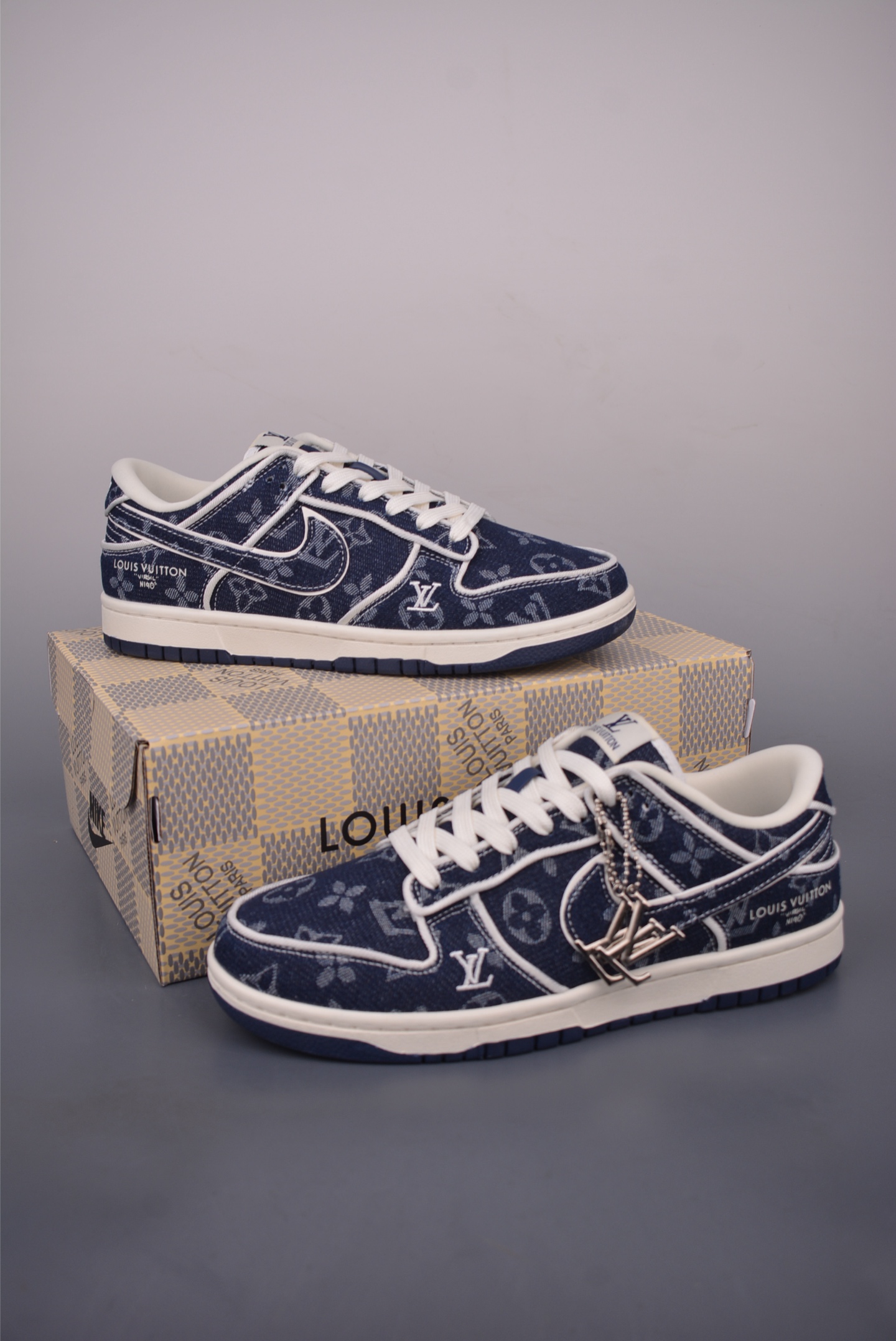 Nike SB Dunk Low LV  SC0601-469