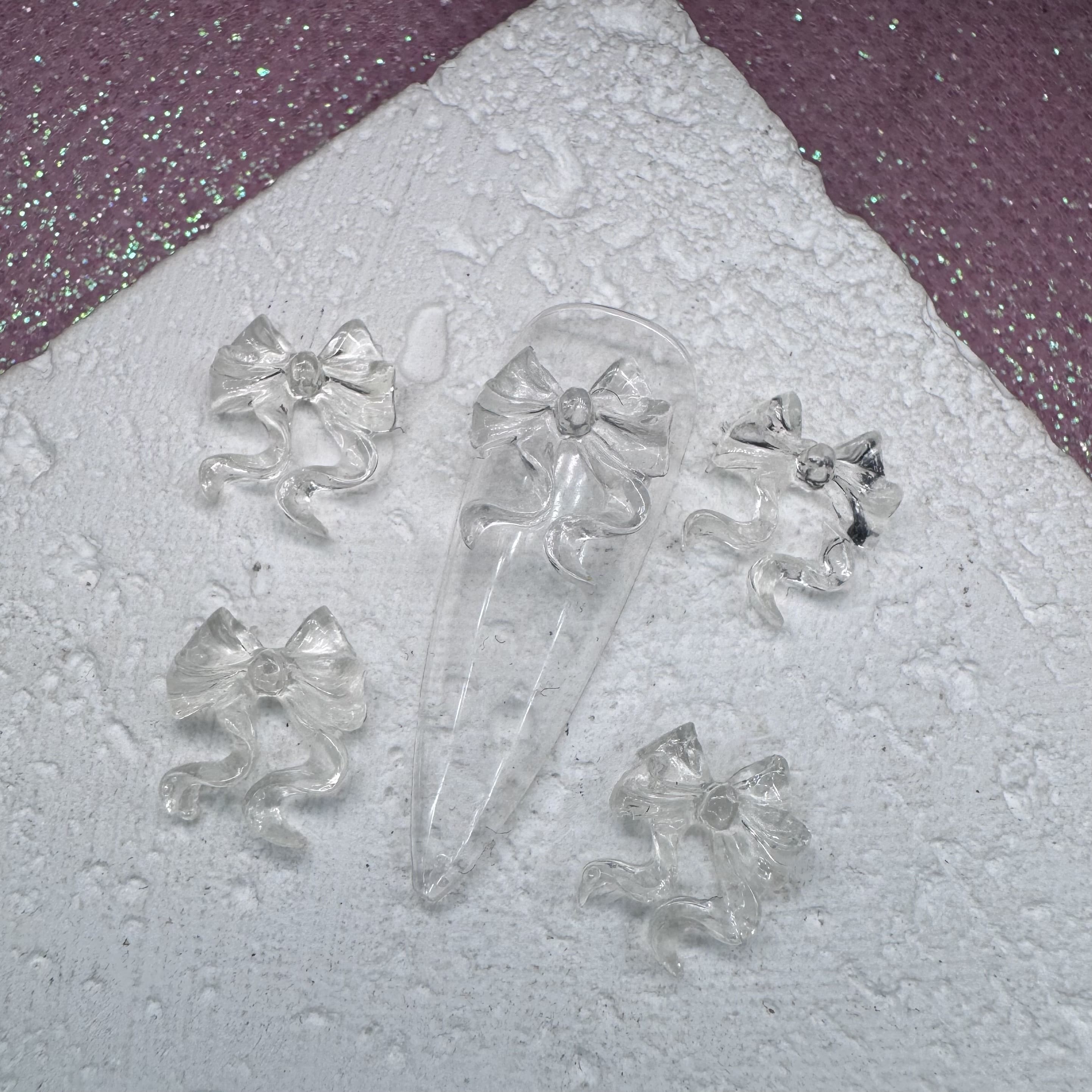 Фігурка для нігтів "Прозорий бантик"