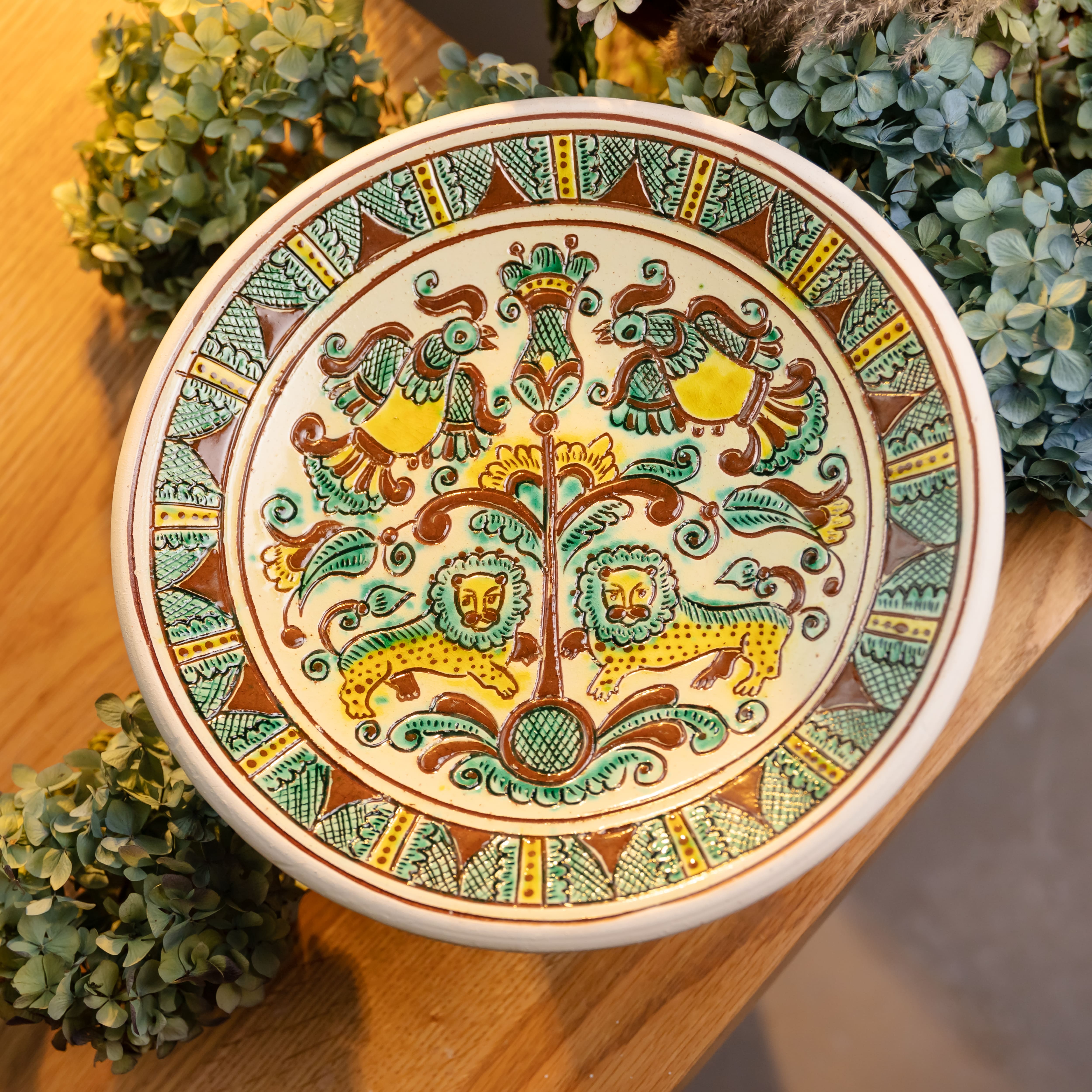 Таріль на стіну 