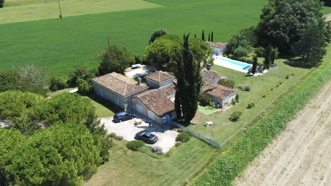 Authentique propriété familiale ou maison de campagne, A voir !