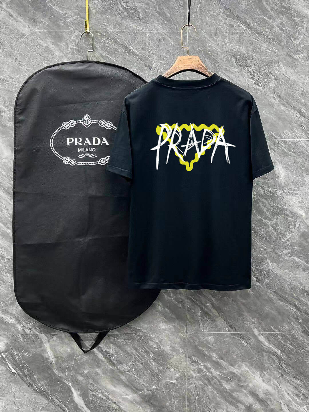 Prada футболка