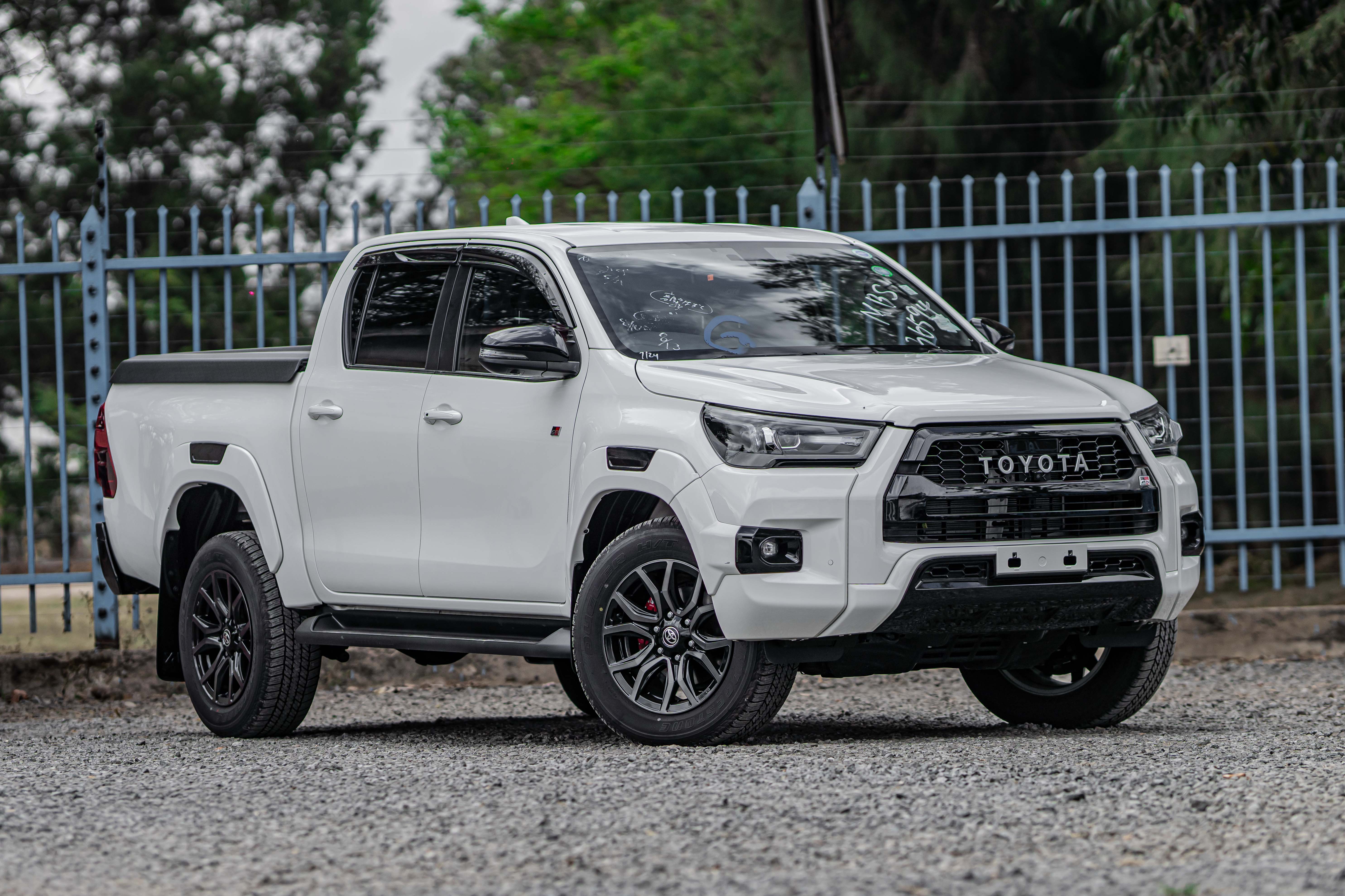 TOYOTA HILUX GR 