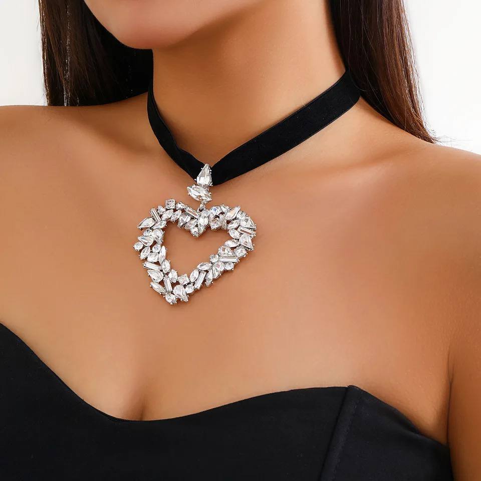 Heart choker