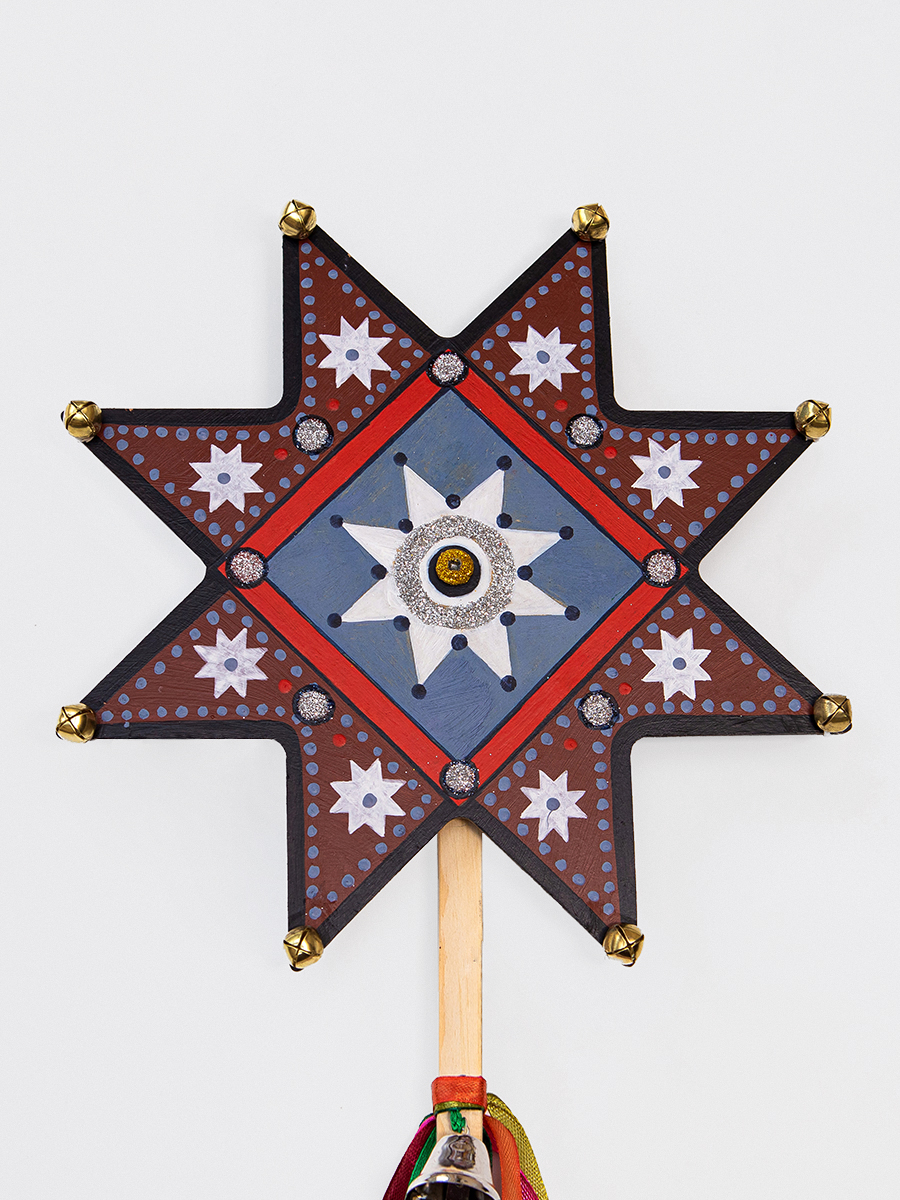 Зірка Мальована М середня