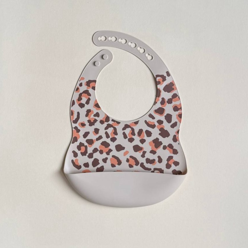 Силіконовий нагрудник принт 