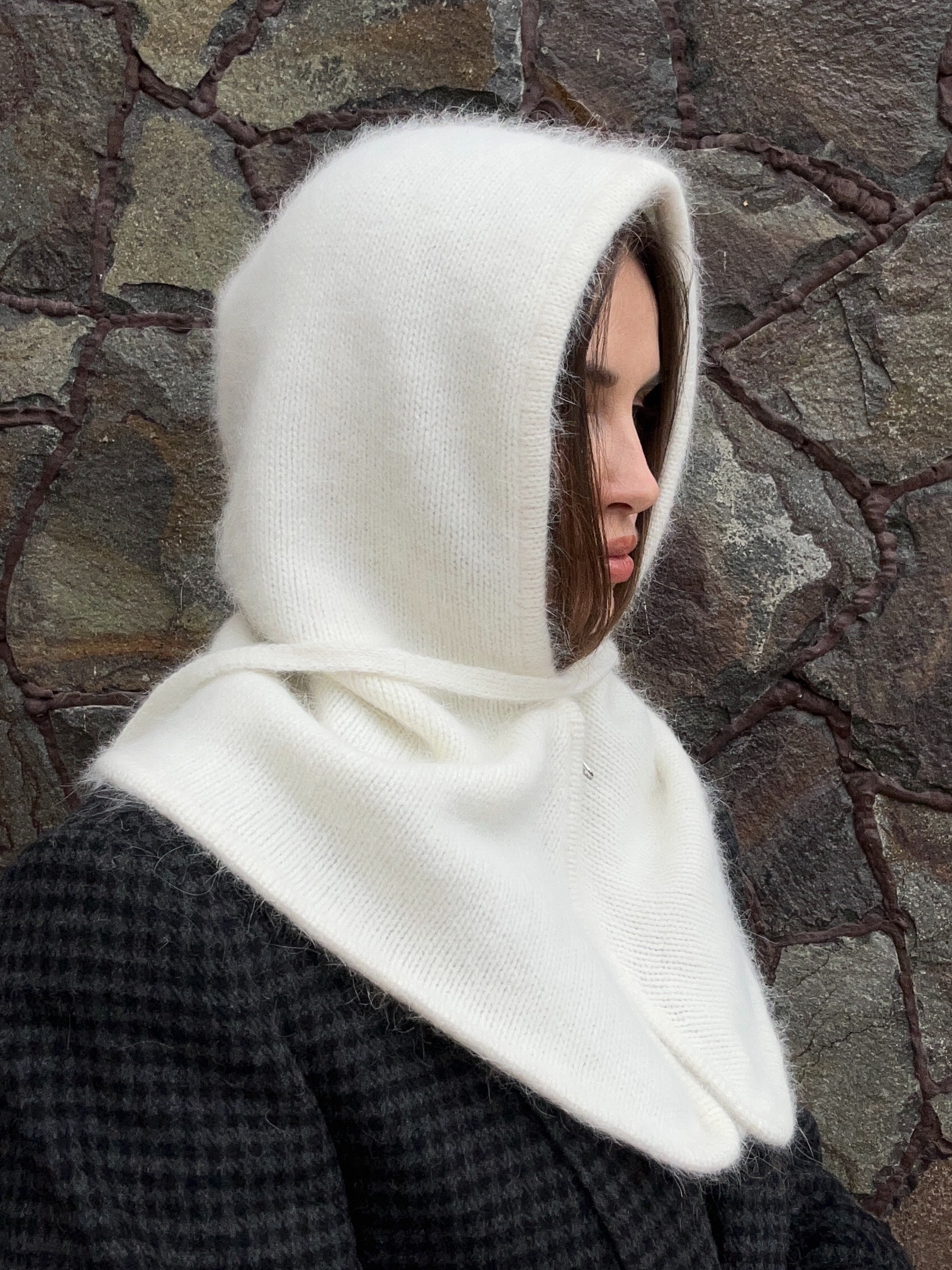 Капор на блискавці молочний