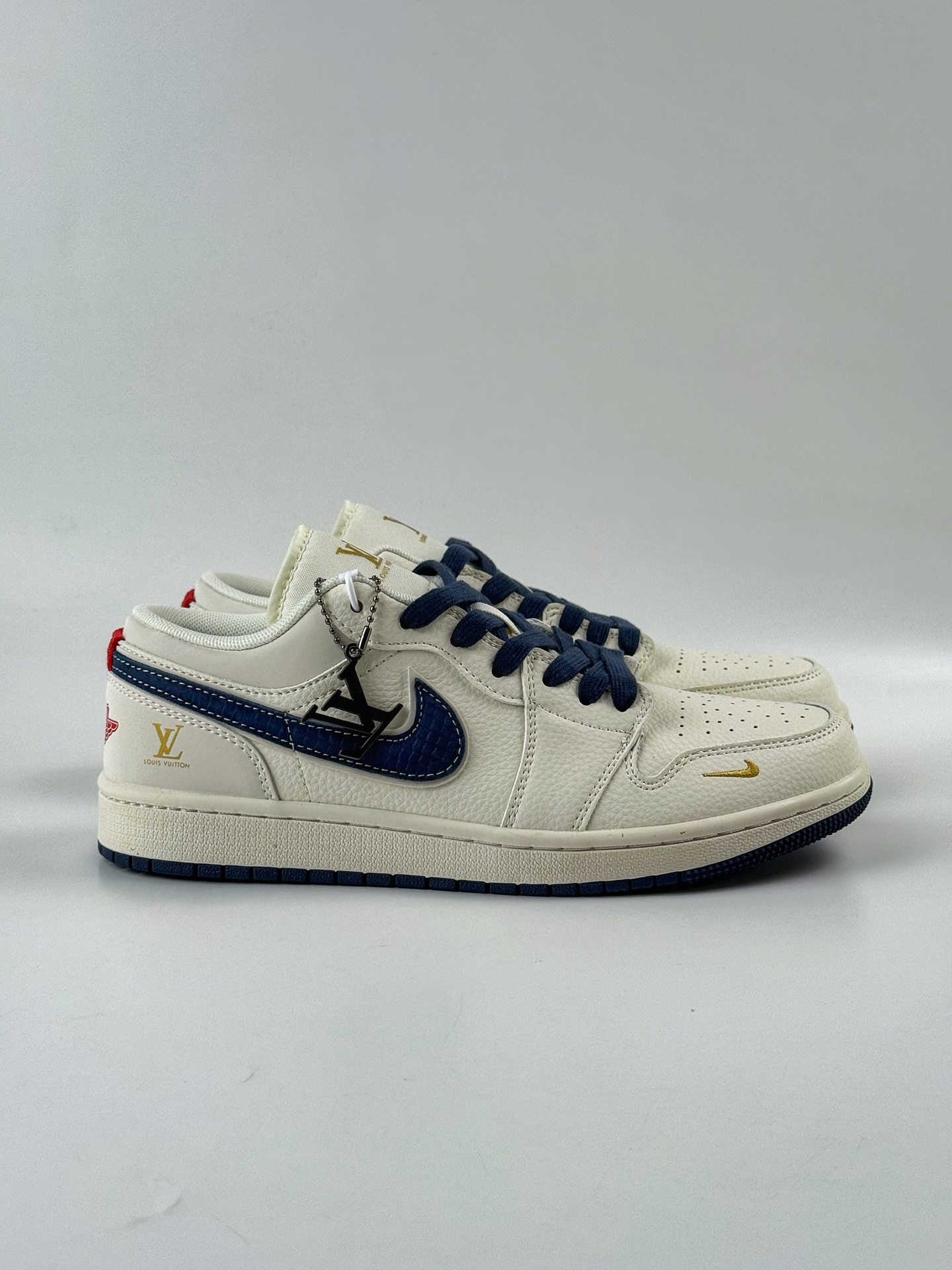 Air Jordan 1 Retro Low x Louis Vuitton  XX3168-171