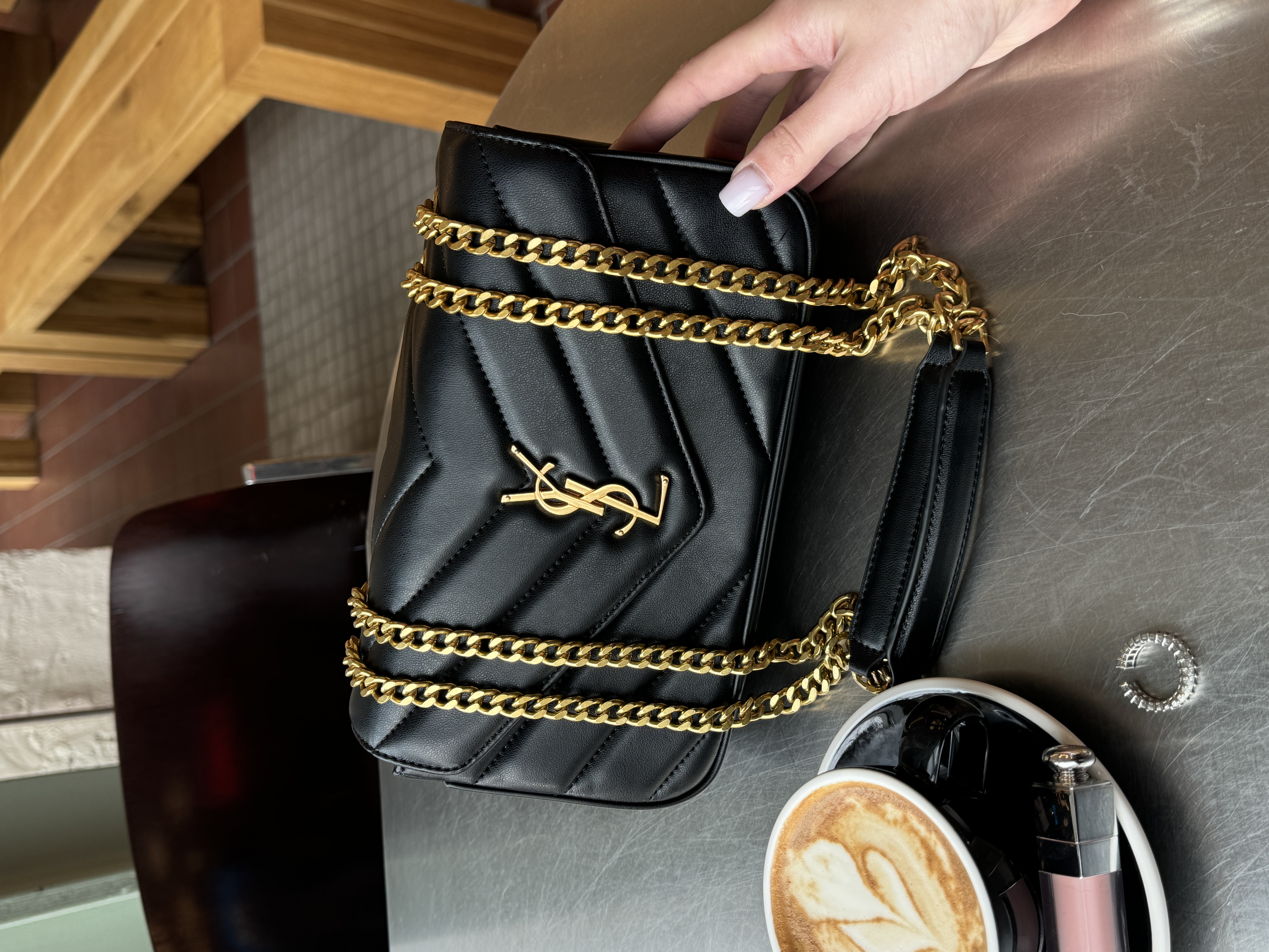 Yves Saint Laurent LouLou Small in Matelassé Lambskin Black/Gold