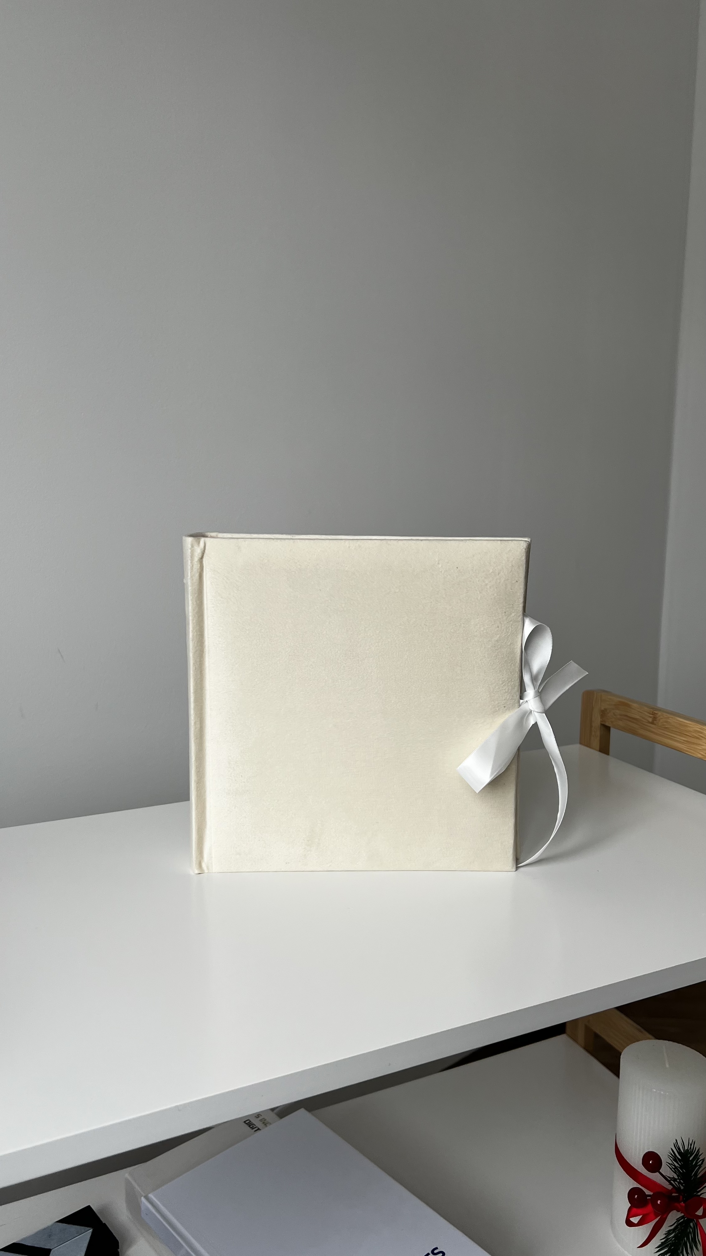 Файликовий велюровий альбом на 200 фото молочного кольору