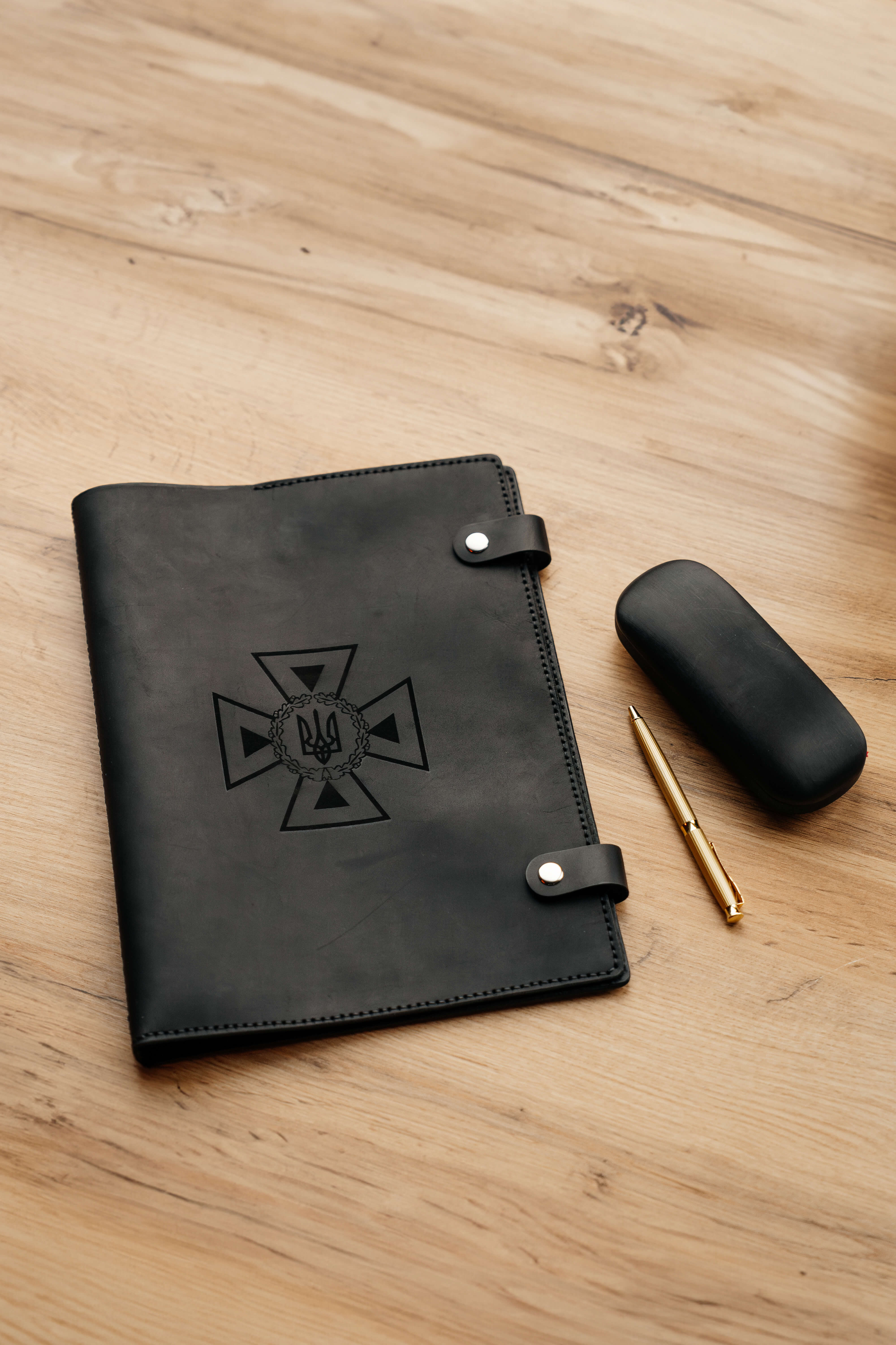 Папка планшетка PIDTVIYLOOK