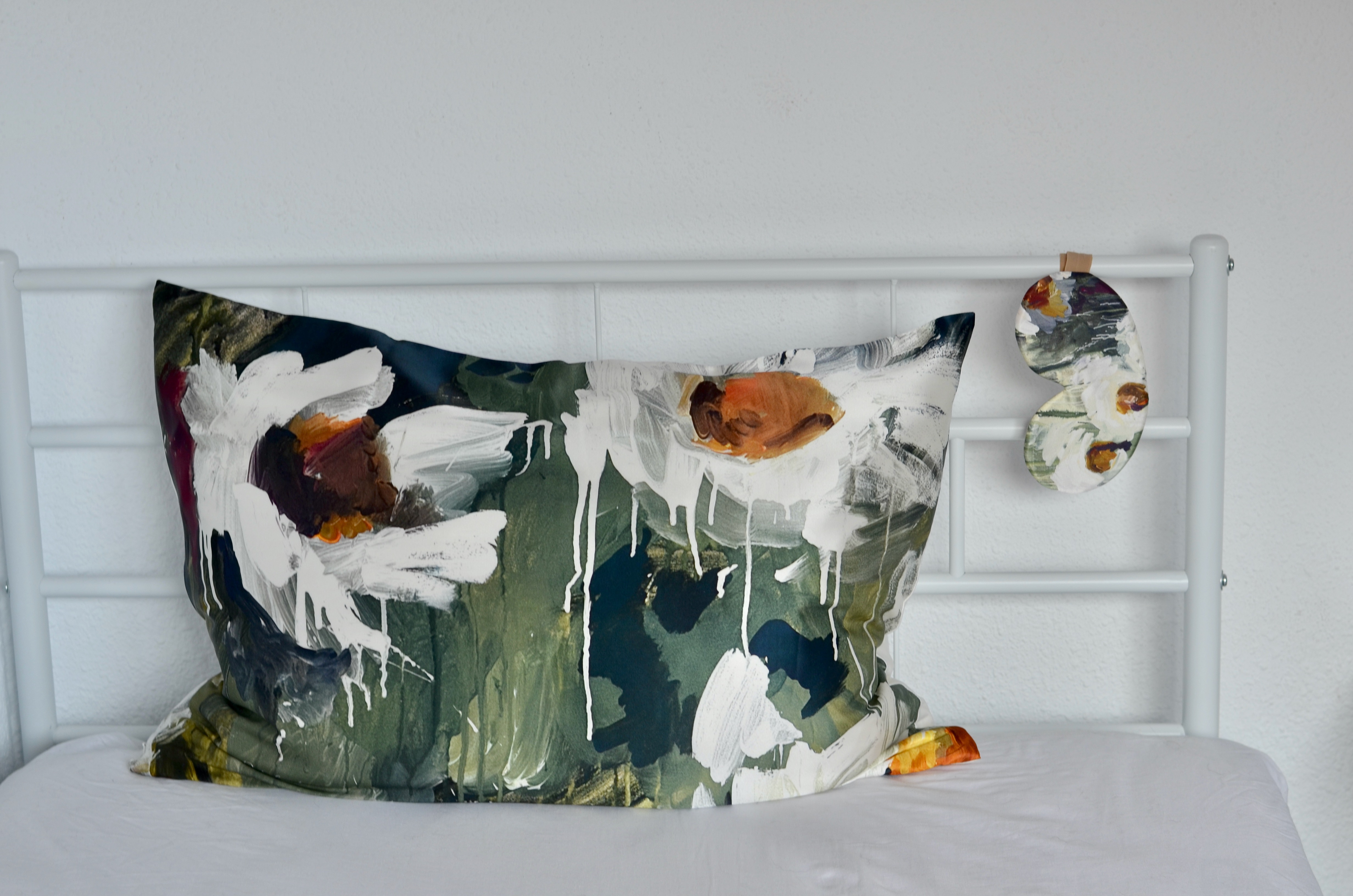 Наволочка Metamorphosis