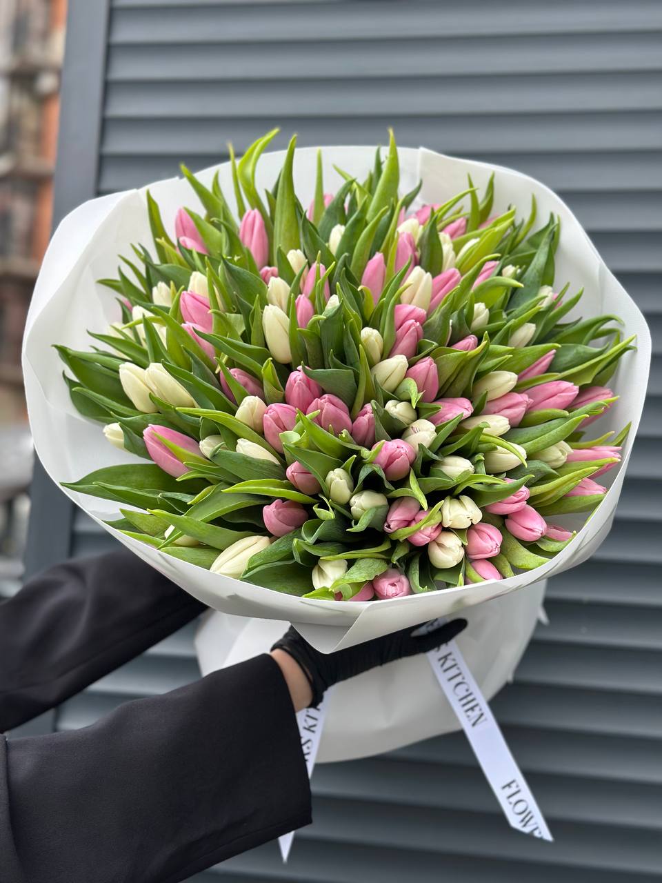 101 тюльпан в упакуванні