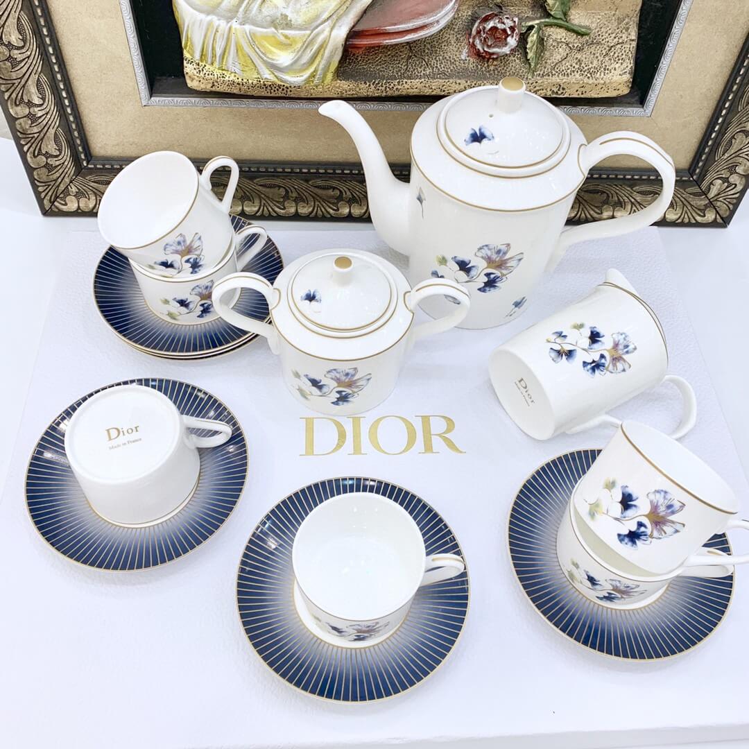 Dior сервіз