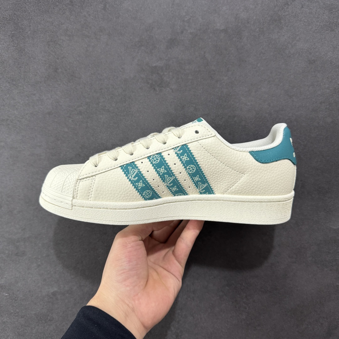 Louis Vuitton x Adidas  Superstar 0001