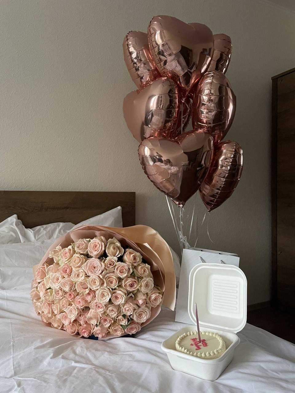 Сердечка рожеве золото