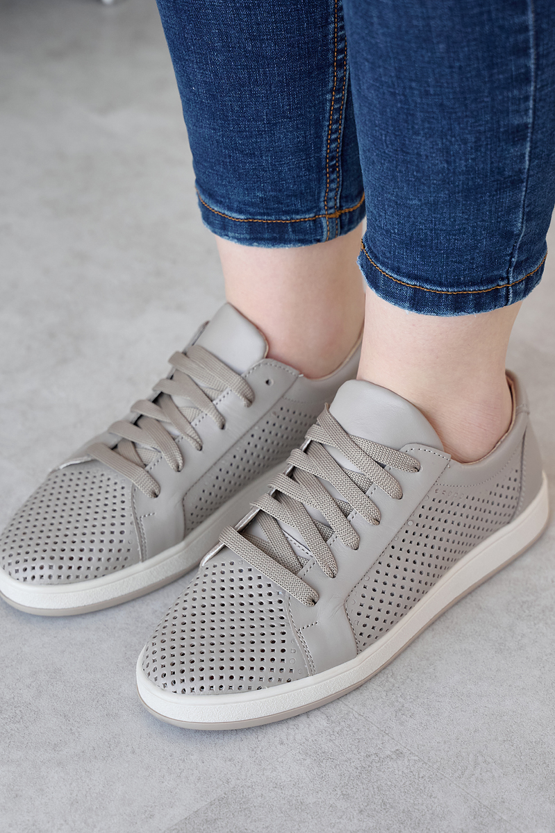 Жіночі бежеві кеди з натуральної шкіри на шнурках (повністю шкіряні)