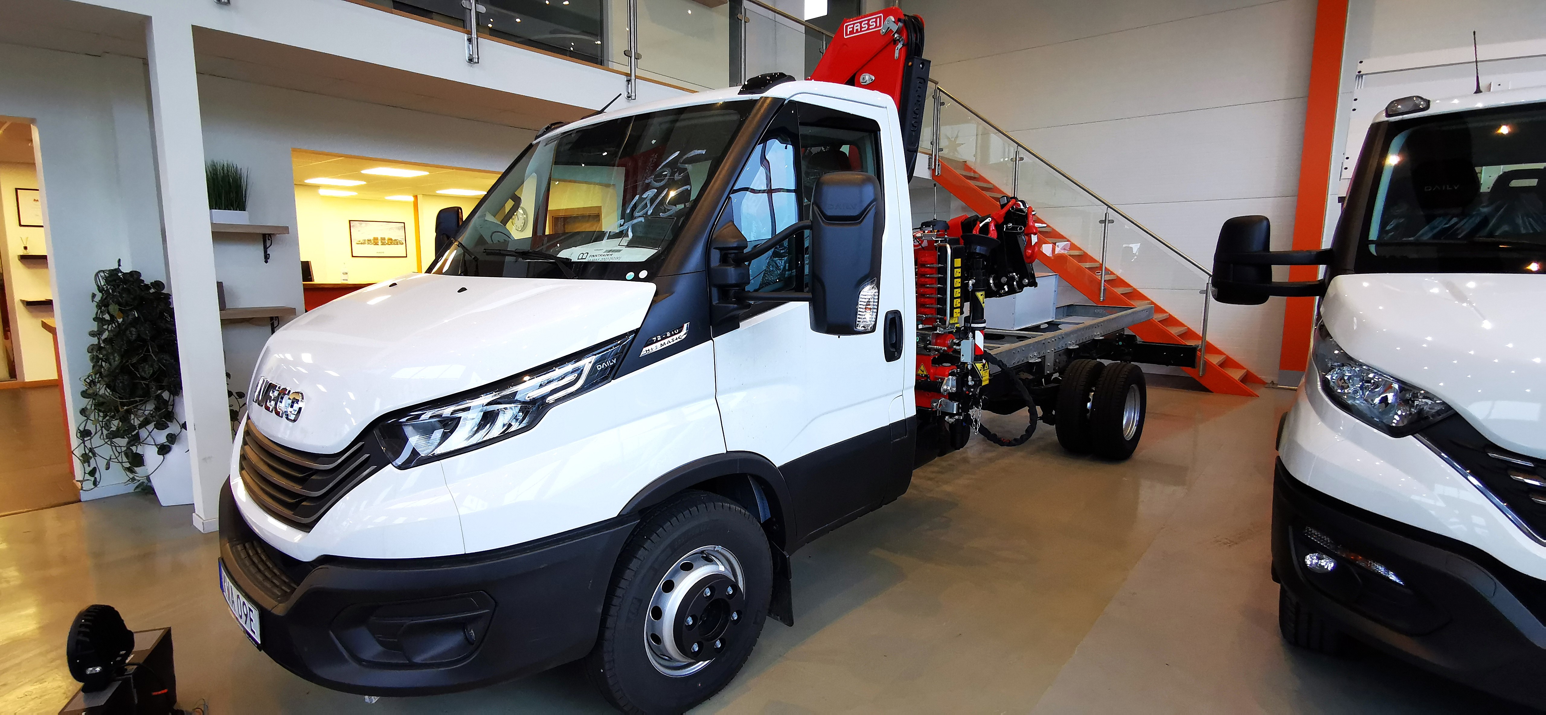 Iveco Daily 72-210 KRAN BIL / Fassi 65B / 7-Tonnare 