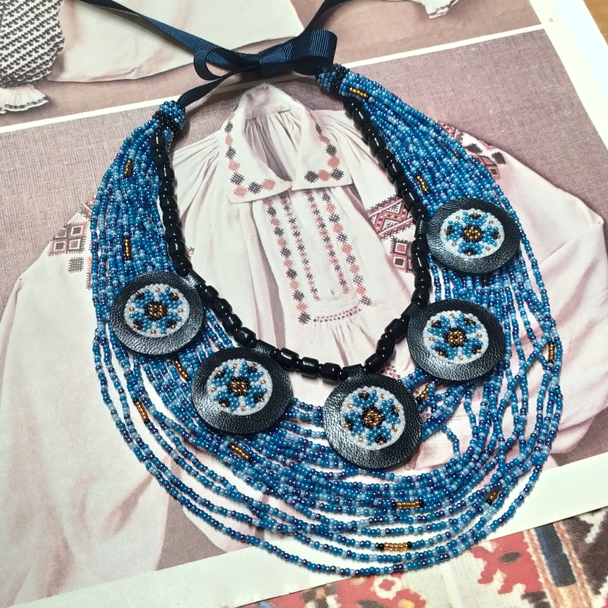 Намисто багаторядне «Дукати» синє