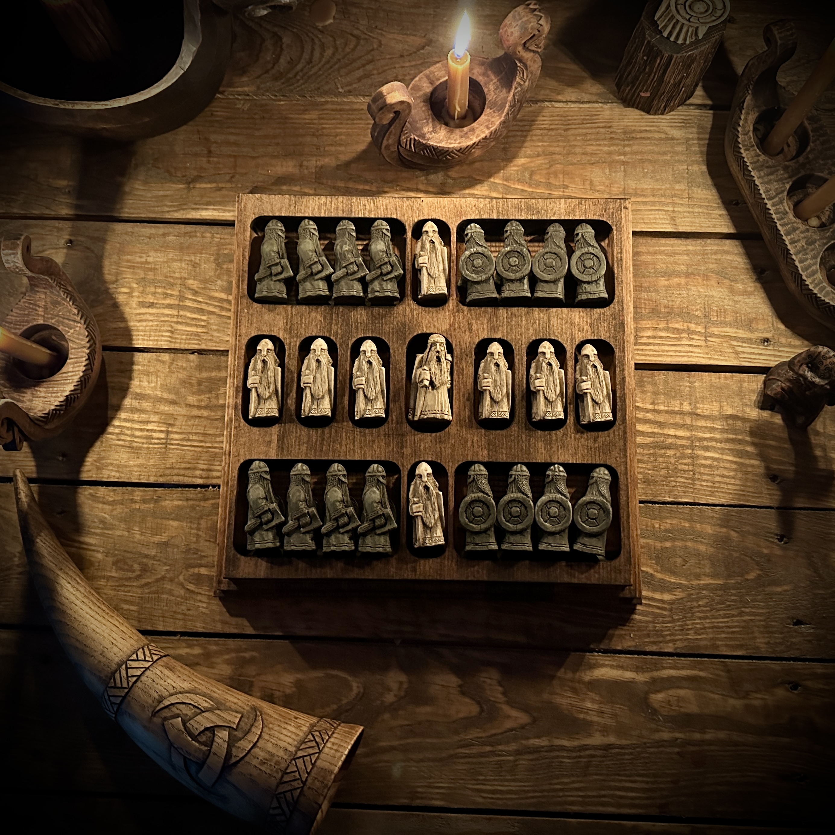 Настільна гра Хнефатафл  9х9