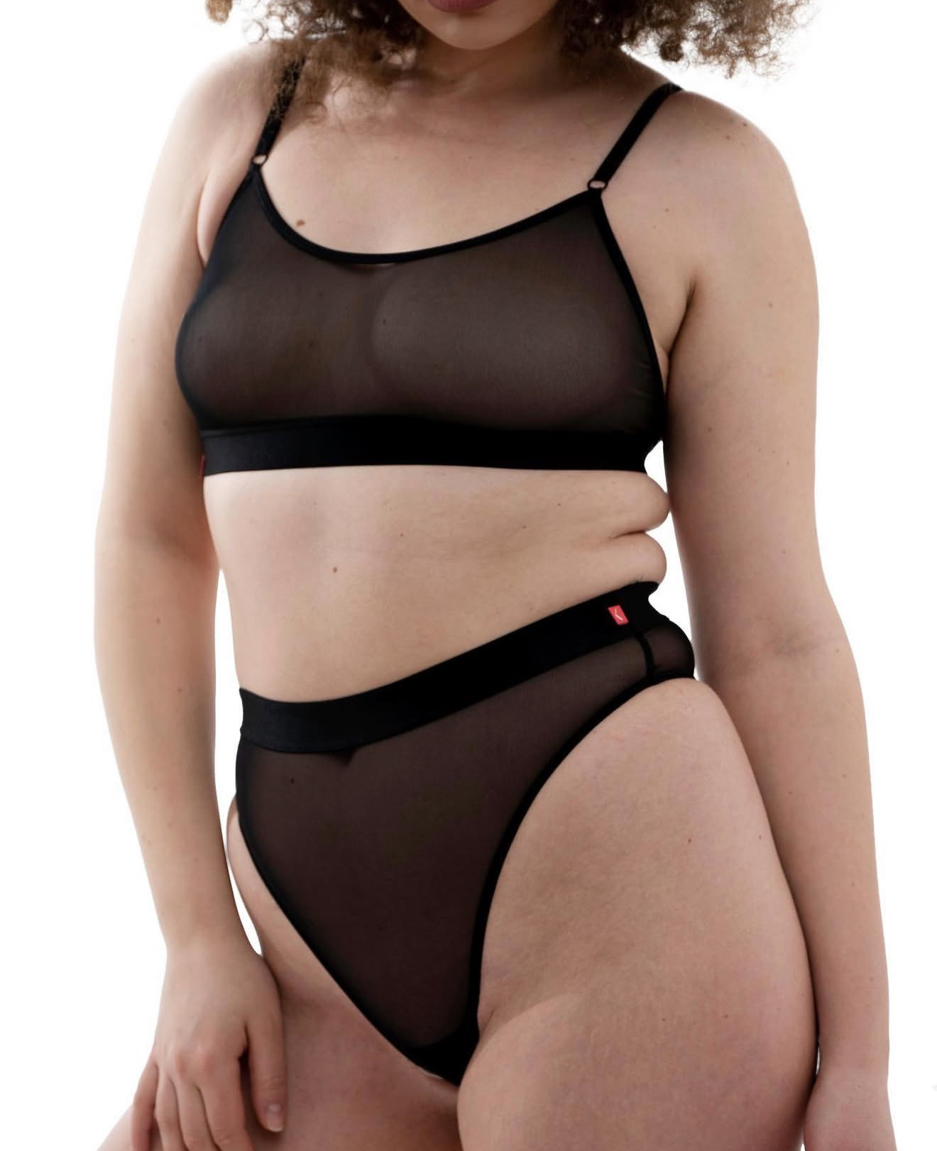 String Black Basic