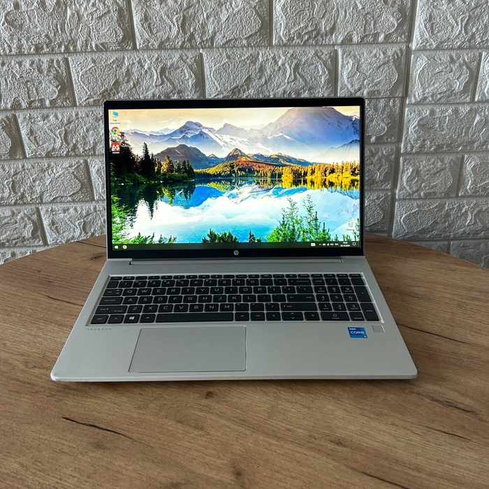 HP Probook 650 G8