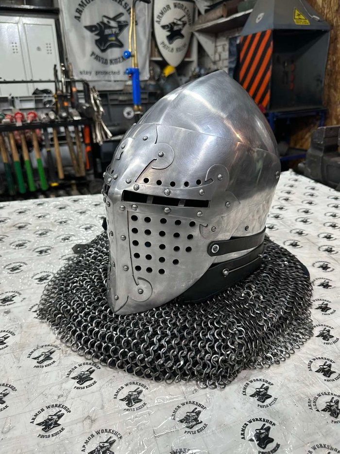  Armor helmet ROA steel cross