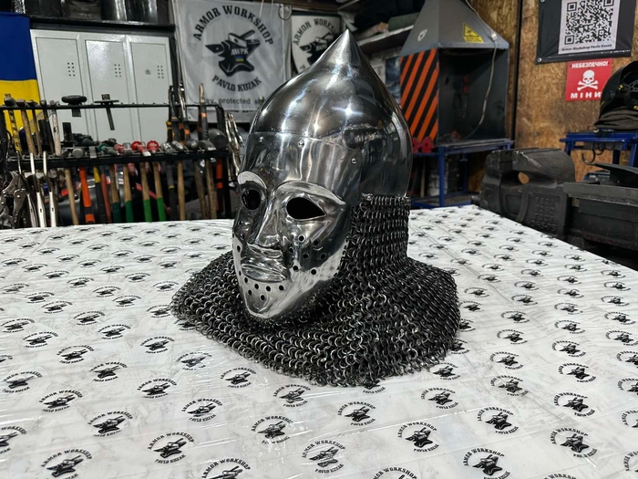 Armor helmet “Face”