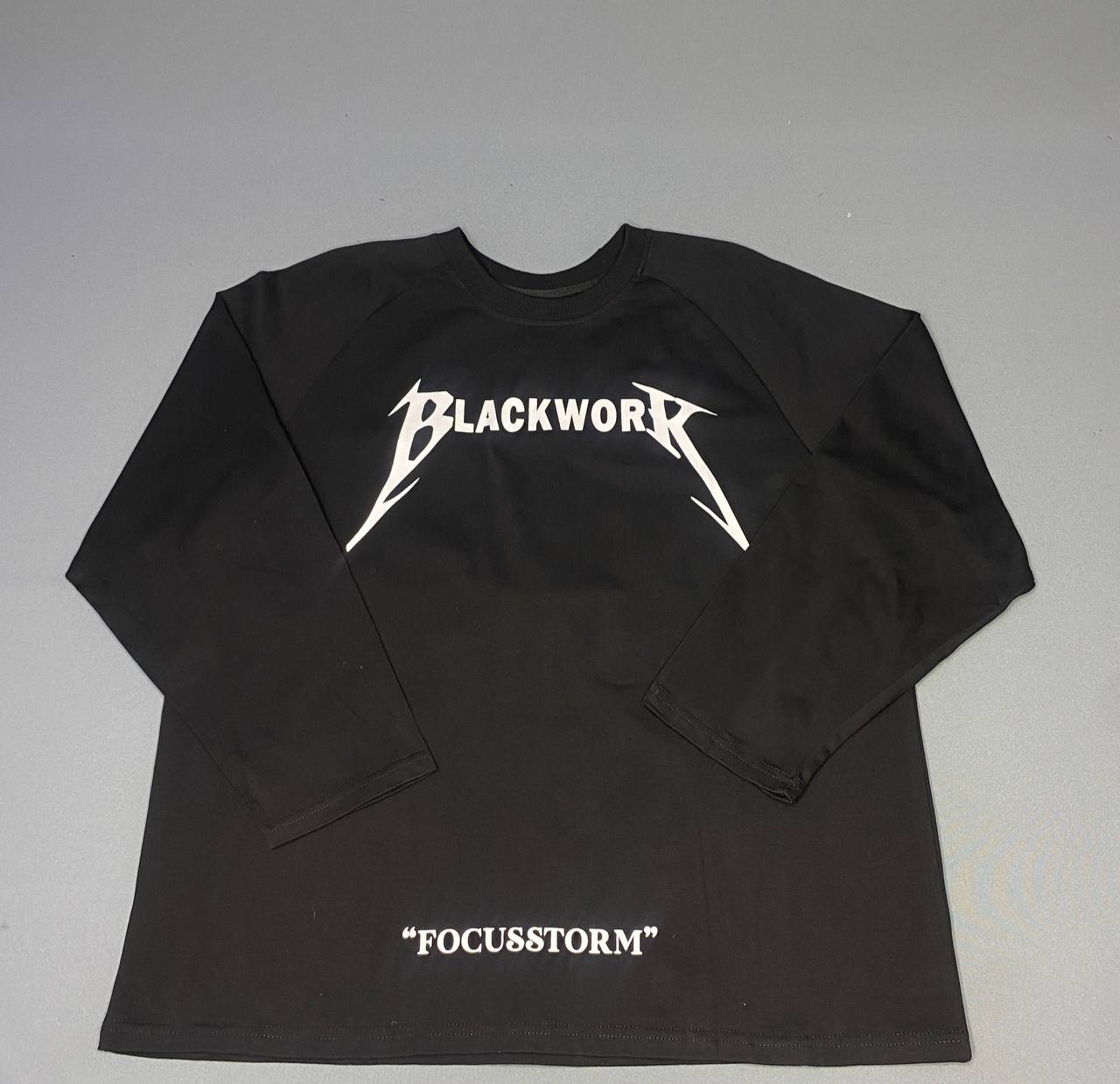 лонгслив Blackwork