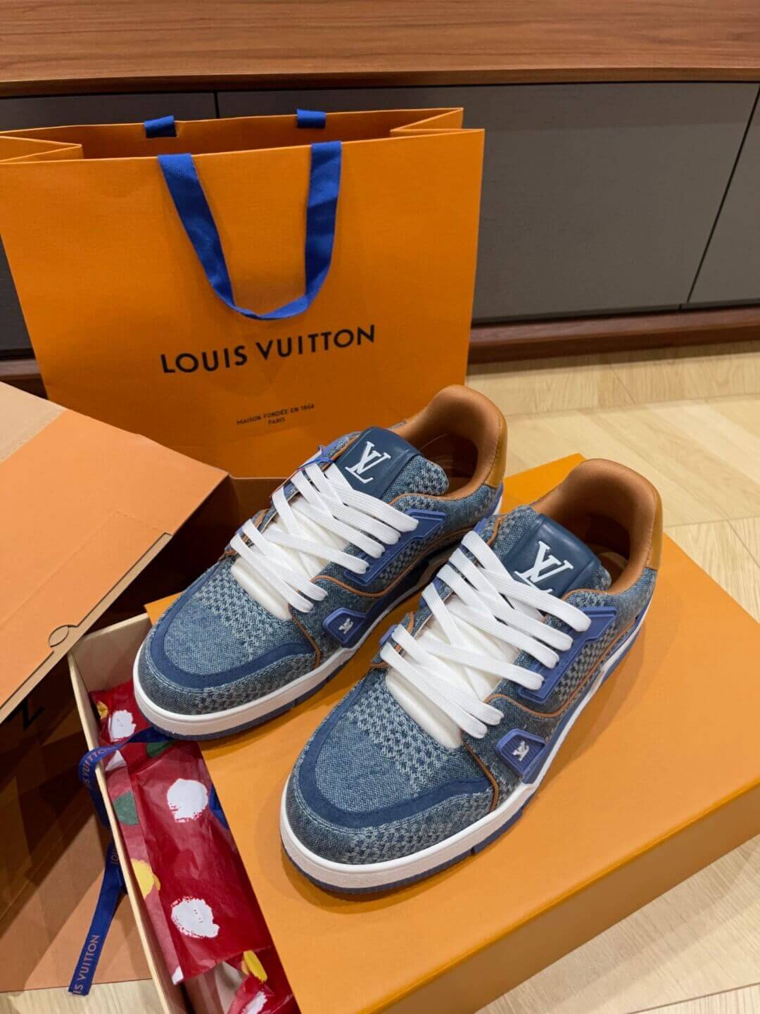 Louis Vuitton кросівки