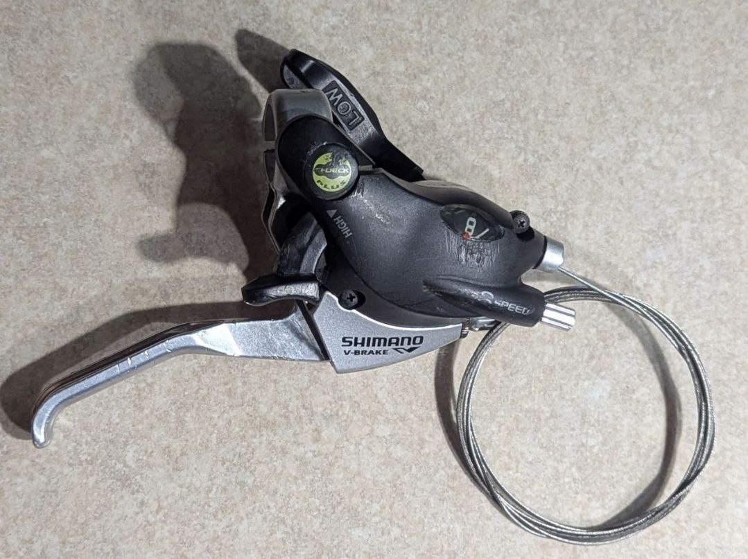 Моноблок Shimano 8 швидкостей під механічні гальма