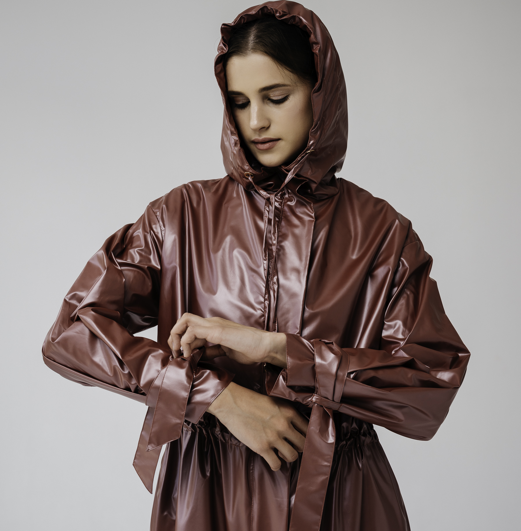 Кораловий дизайнерський дощовик | Designer Raincoat Sunset Coral