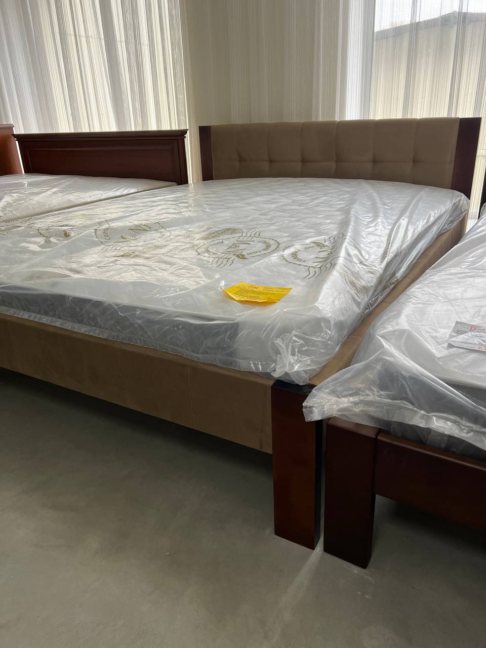 Ліжко КАЛІФОРНІЯ 1,6м горіх