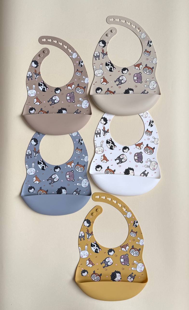 Дитячий силіконовий нагрудник принт 