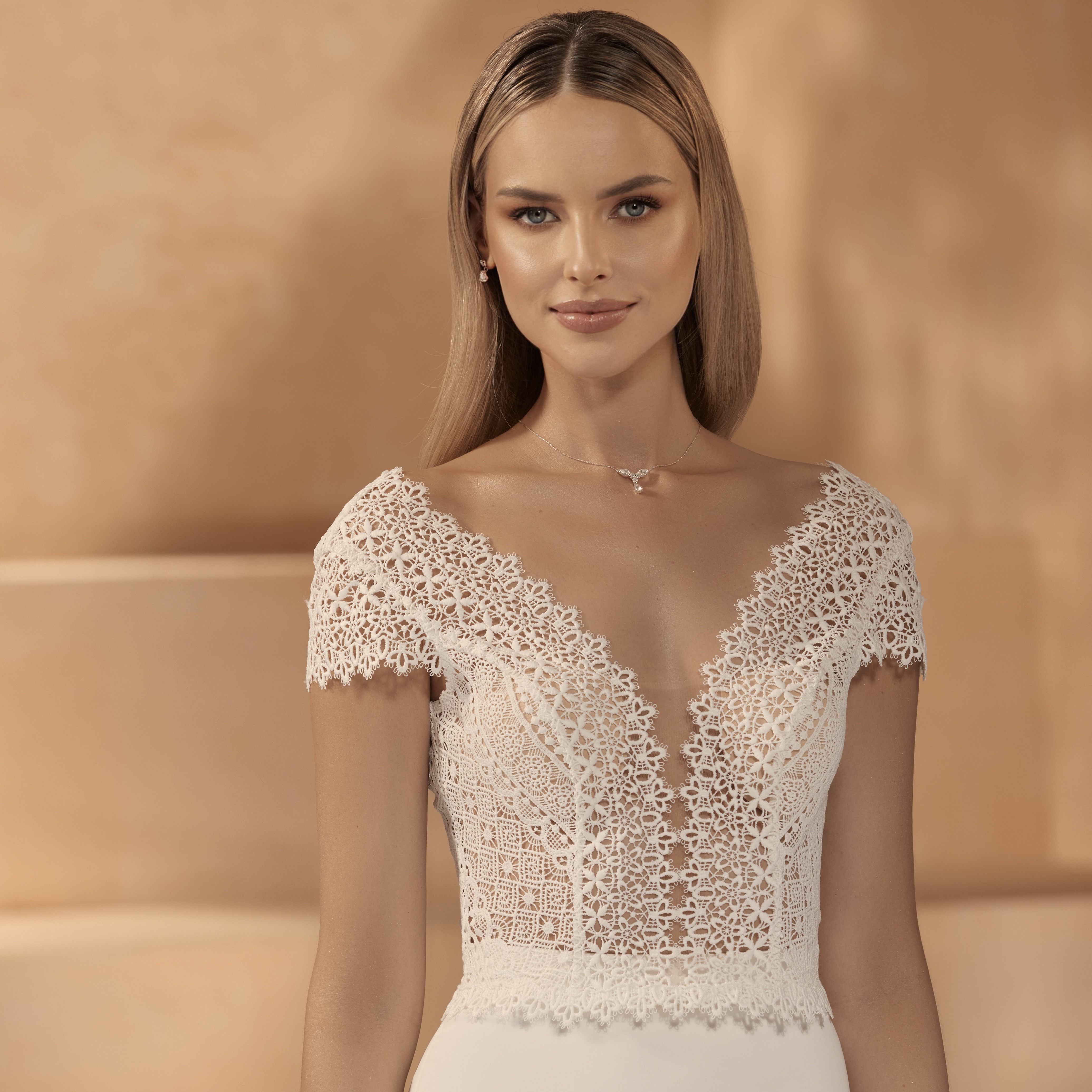 Bianco Evento Brauttop E446