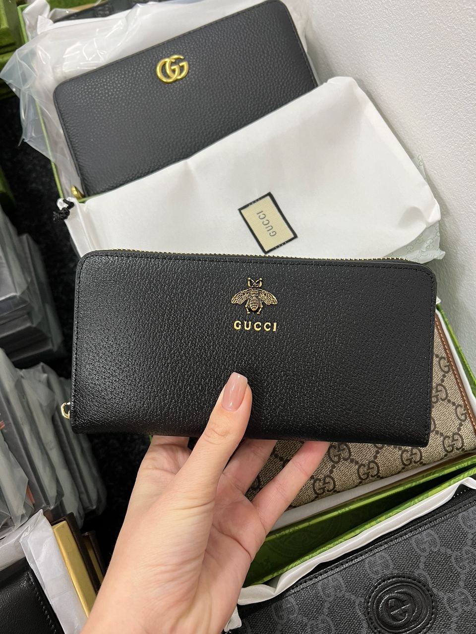 Gucci Animalier Leather Zip Around Wallet Black