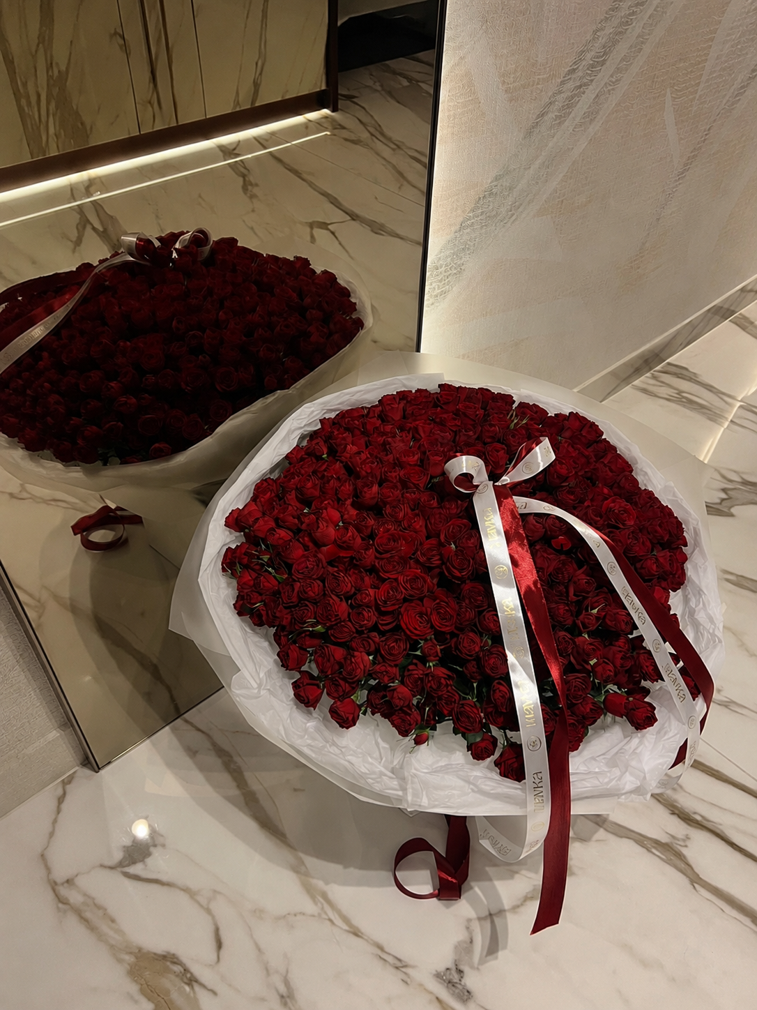 Trendsetter Spray Roses