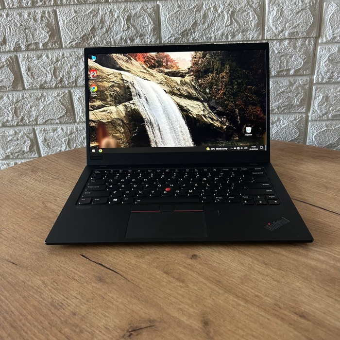 Lenovo Thinkpad X1 Carbon Gen 8 (Full HD)