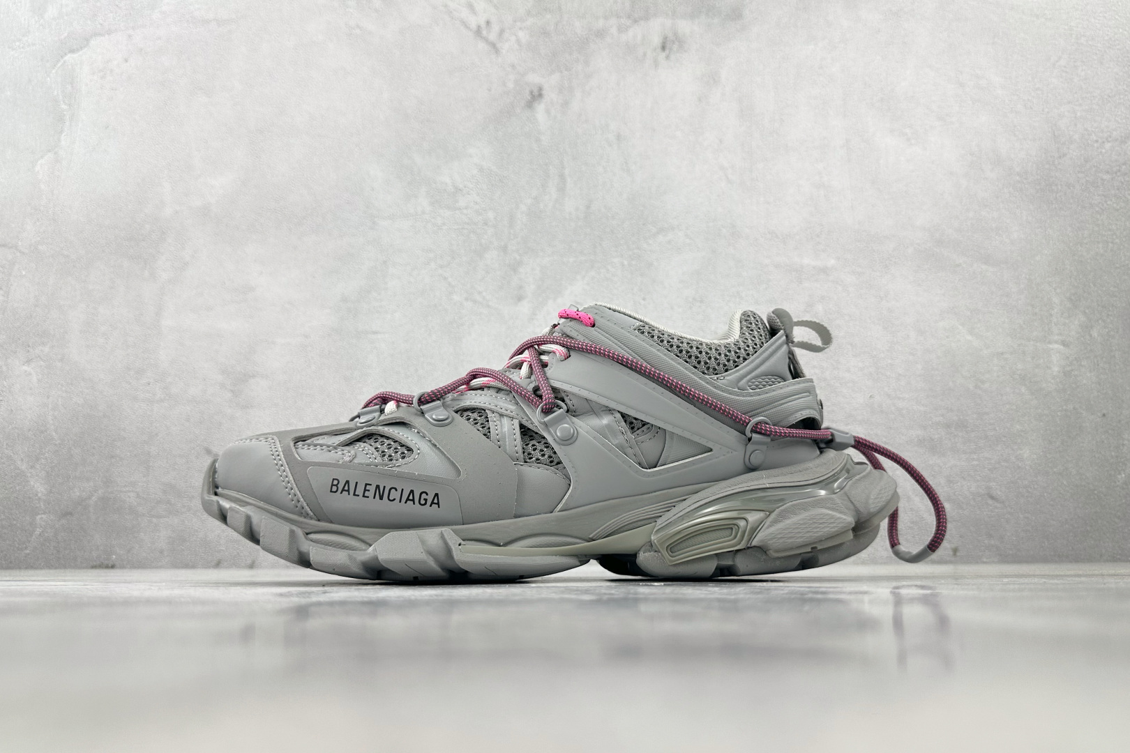 Balenciaga Track Trail 800590WTRHK