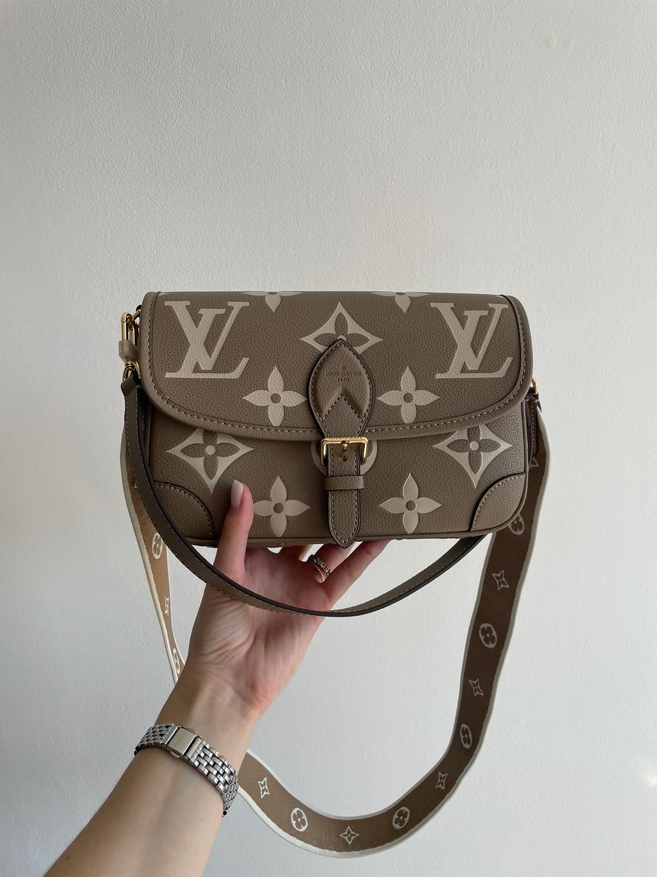 Louis Vuitton Diane Monogram Empreinte Leather Tourterelle