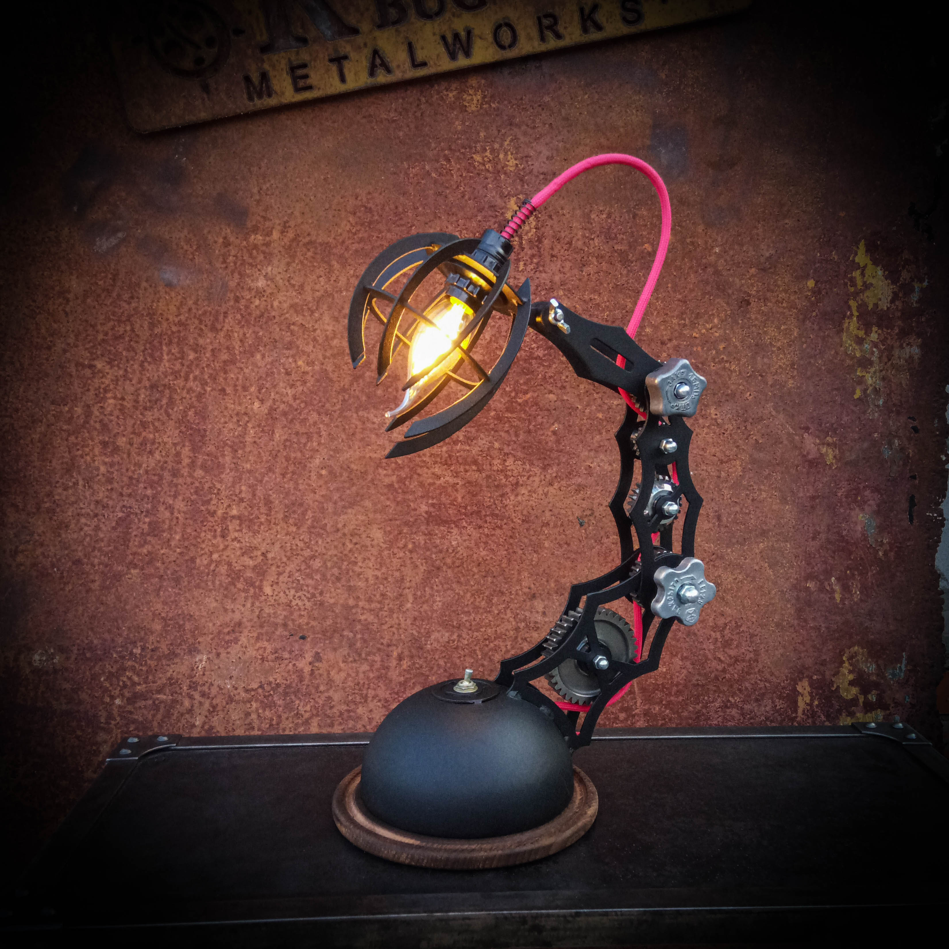 Steampunk Scorpion V2 Metal Table Lamp