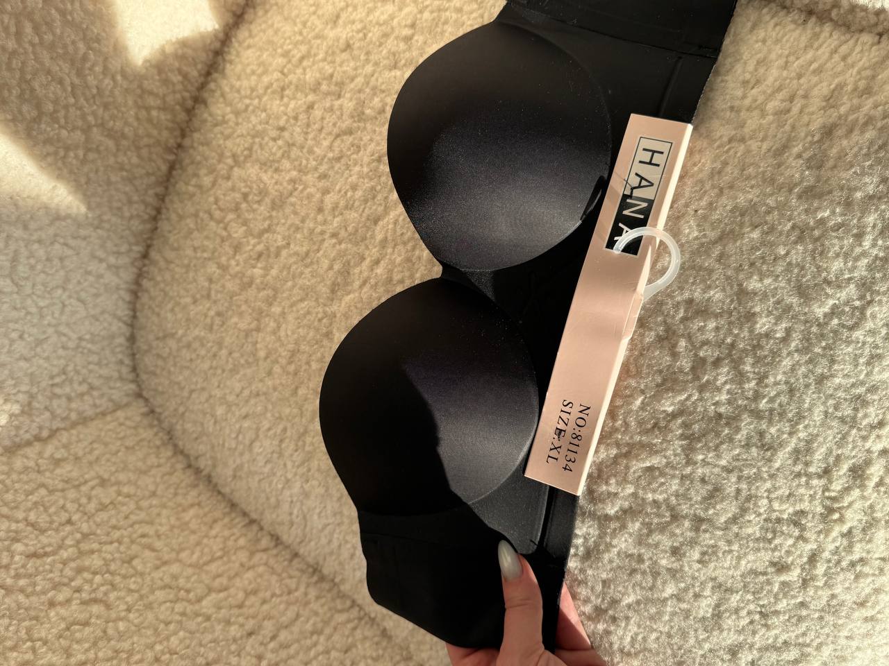 БЕЗШОВНА АНЖЕЛІКА