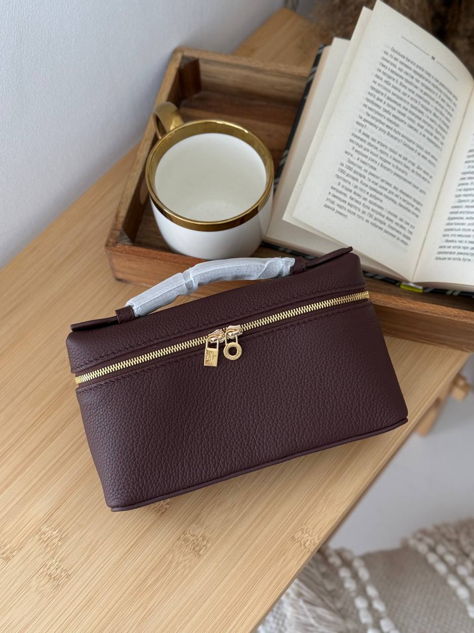 Loro Piana extra pocket