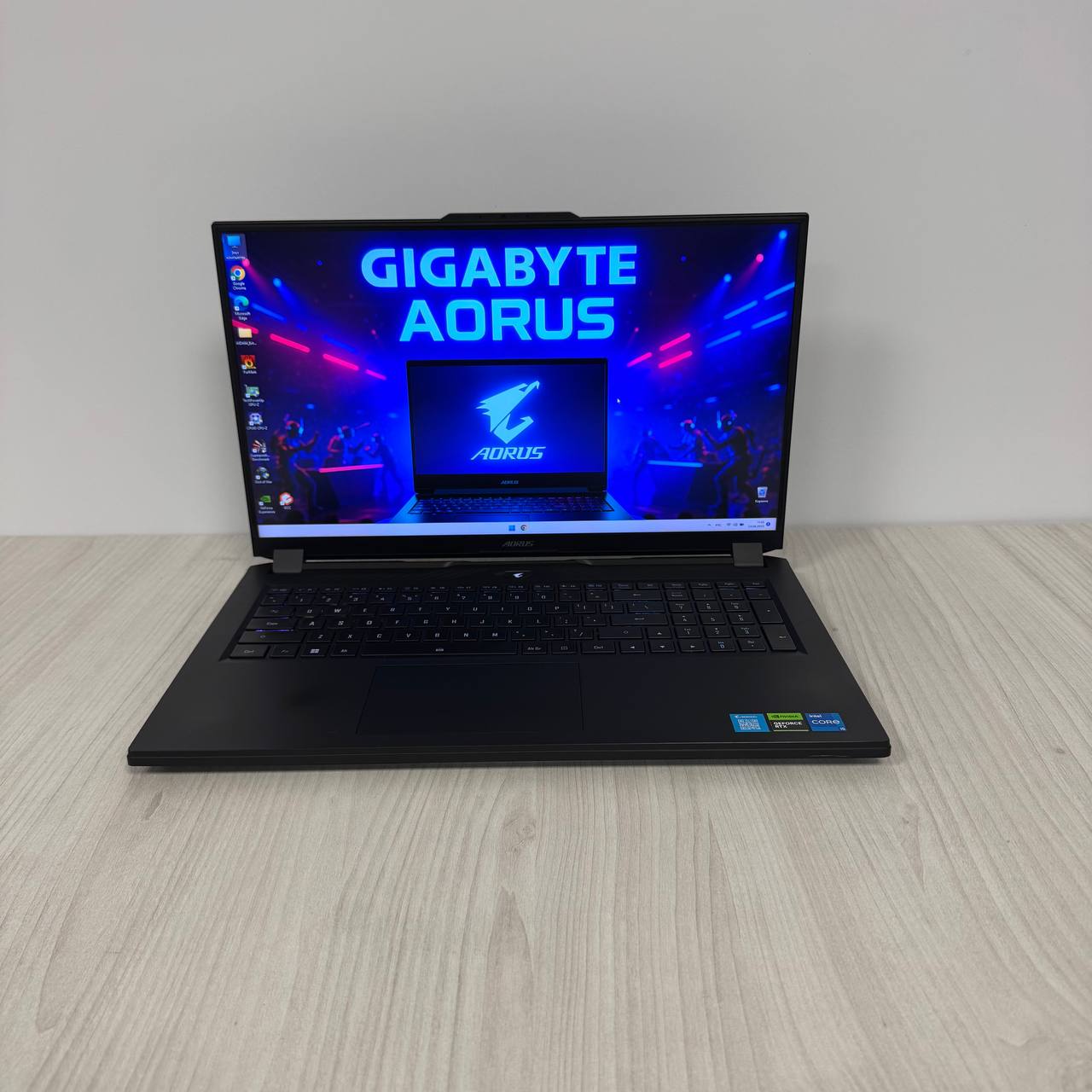 Gigabyte Aorus 7 9KF