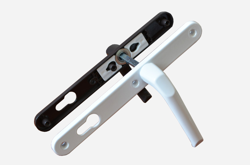Дверна ручка PINAR з пружиной 28/92 мм, біло-коричньова