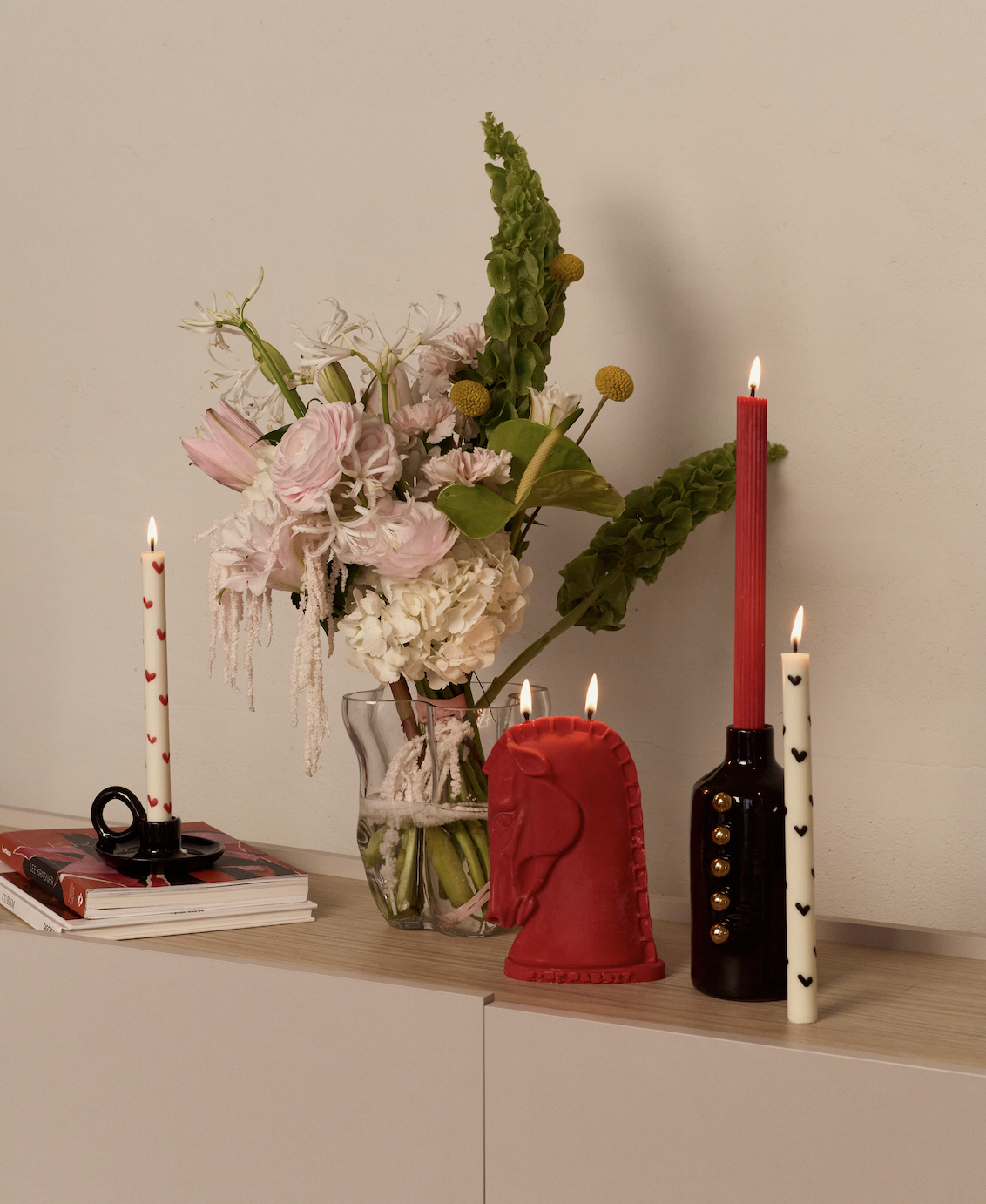 Кінь (у кольорах)